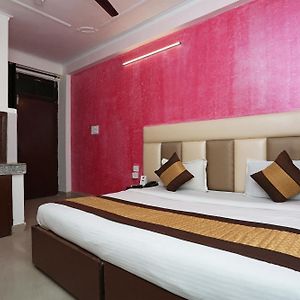 Hotel O Travel Inn